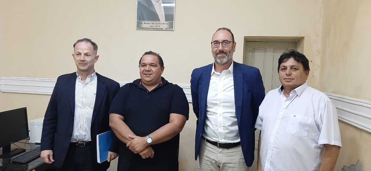 Prefeito Manoel reuniu-se com empresa que gerará 250 empregos diretos em João Câmara