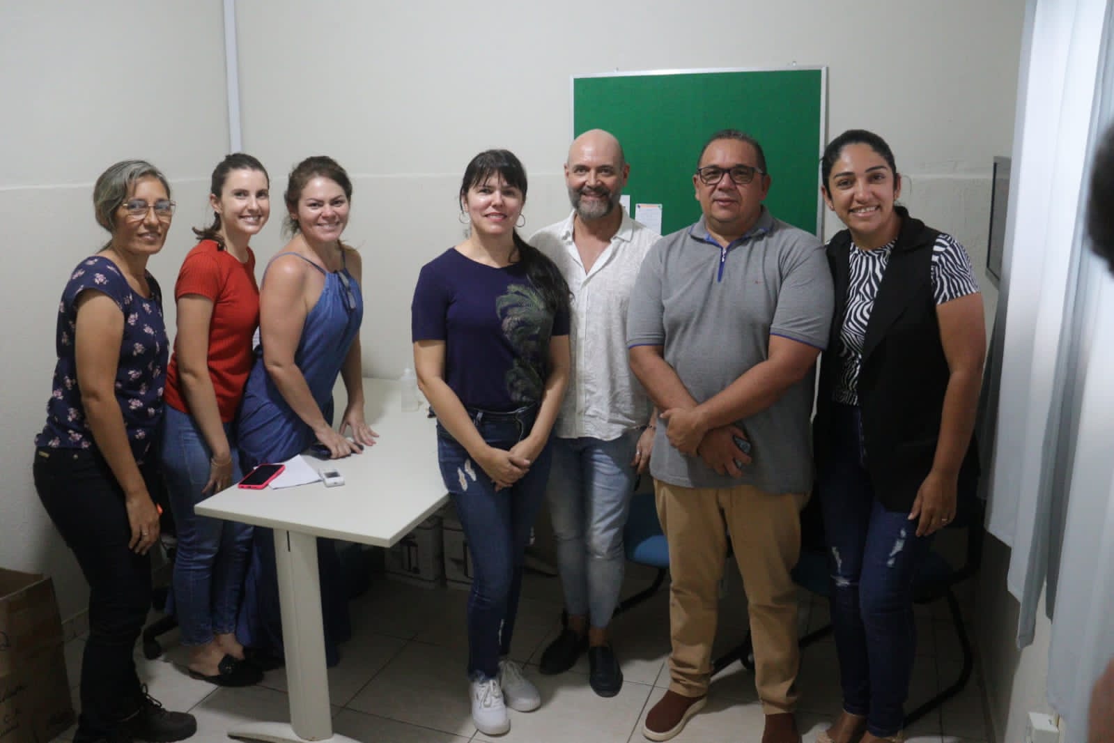 Prefeito Manoel se reúne com equipe para etapas de conclusão do Centro de Oncologia em João Câmara